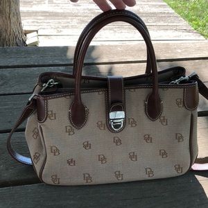 Dooney bag - looks like new, clean, cute!